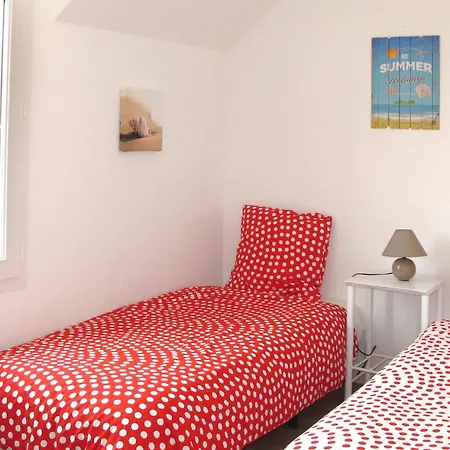 Oscar By Interhome Hauteville-sur-Mer